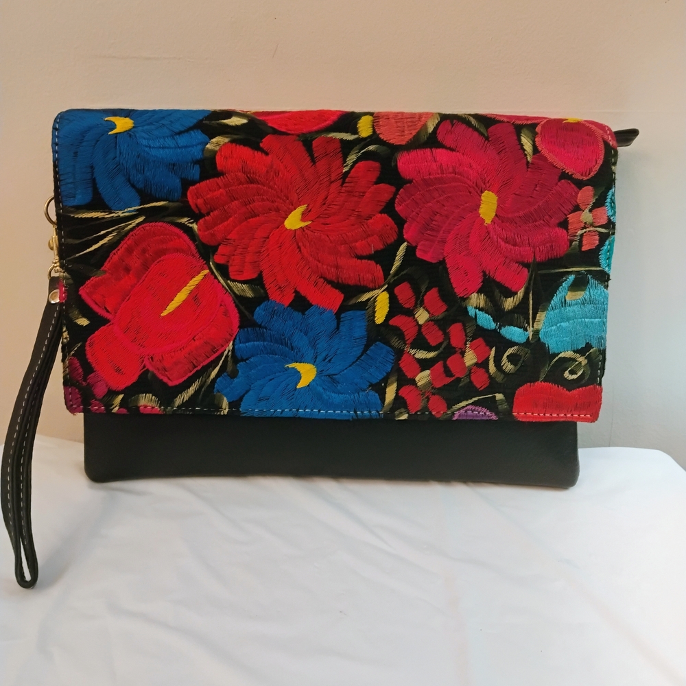 Floral Embroidered Clutch